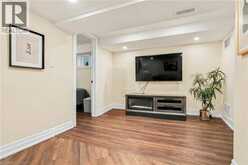 960 SHADELAND Avenue | Burlington Ontario | Slide Image Thirty