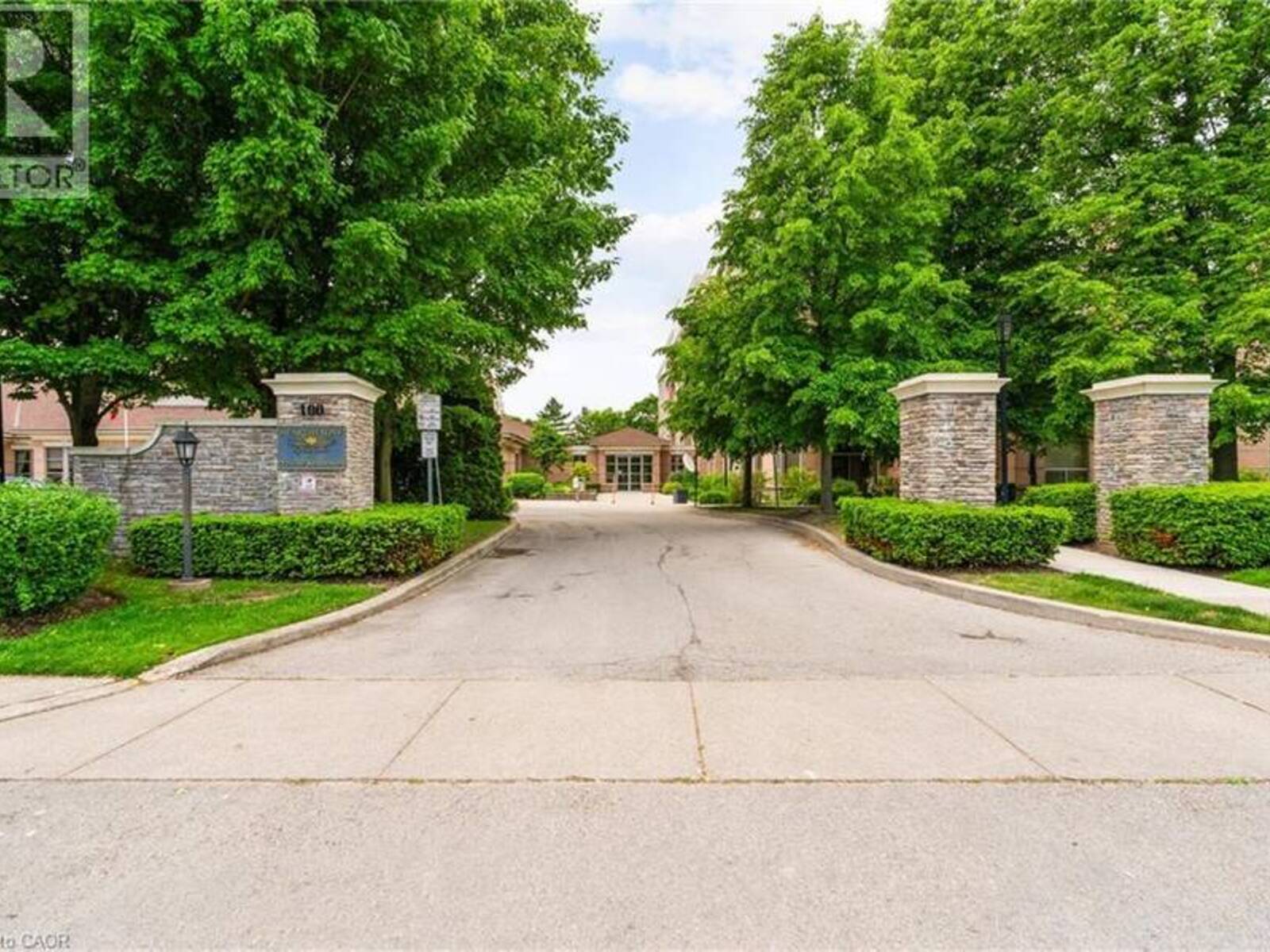 100 BURLOAK Drive Unit# 1303, Burlington, Ontario L6L 6P6