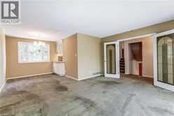 1360 MAJESTIC Drive | Burlington Ontario | Slide Image Ten