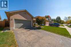 587 SANDBANKS Crescent | Waterloo Ontario | Slide Image Four