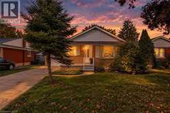 143 ELGIN Crescent | Waterloo Ontario | Slide Image Nineteen