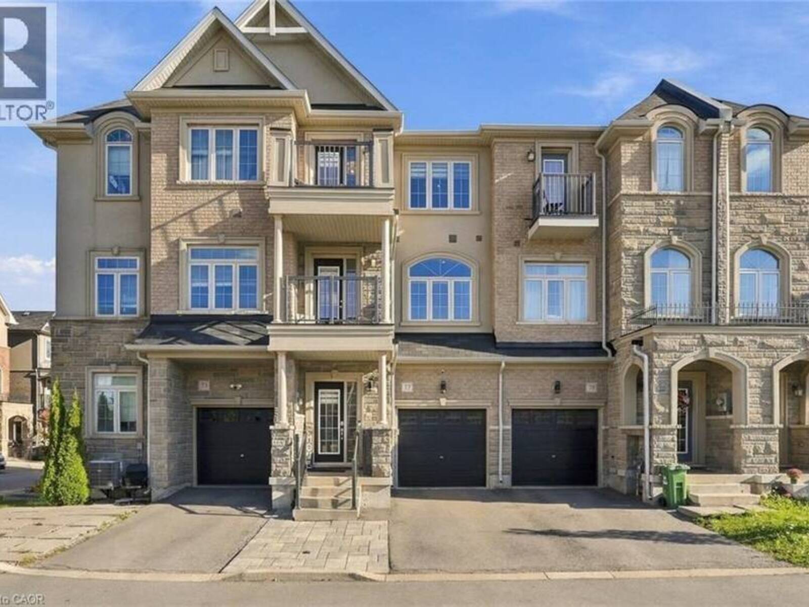 77 BORERS CREEK Circle, Waterdown, Ontario L8B 1W3