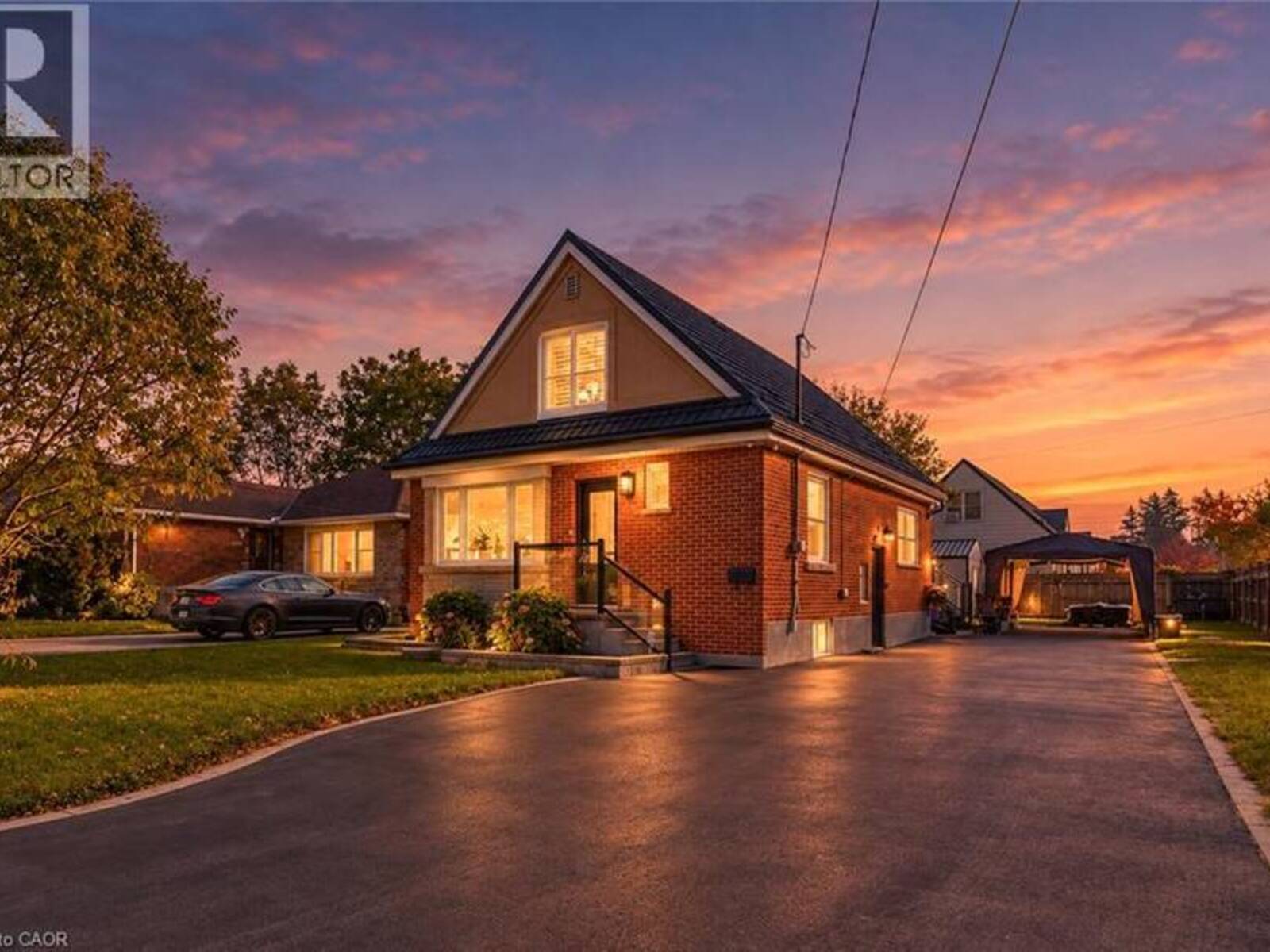 100 MONTROSE Avenue, Hamilton, Ontario L8K 4Y7