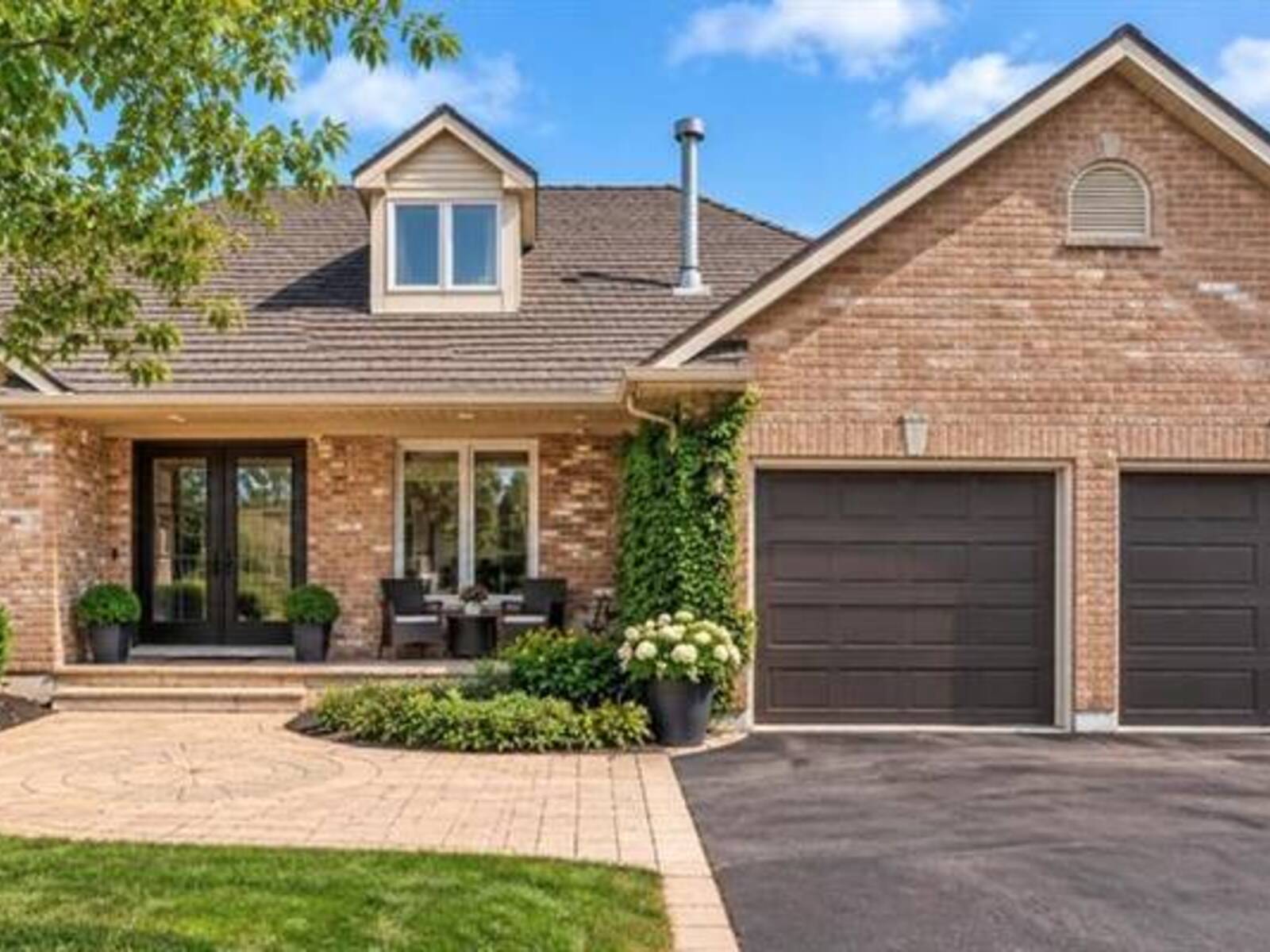 56 WINDRUSH Trail, Kitchener, Ontario N2P 2A8