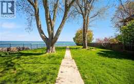 17 WENDAKEE Drive | Hamilton Ontario | Slide Image Forty-one