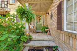 103 THOROUGHBRED Boulevard | Ancaster Ontario | Slide Image Three