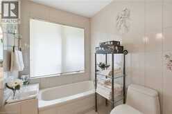 904 MONTGOMERY Drive | Ancaster Ontario | Slide Image Thirty