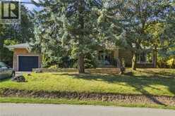 904 MONTGOMERY Drive | Ancaster Ontario | Slide Image Three