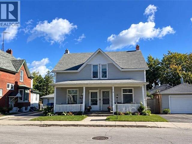 430-432 W DUKE Street W Kitchener Ontario, N2H 3Y8 - 6 Bedrooms Home For Sale