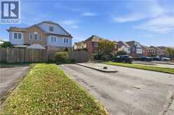 148 ROCKHAVEN Lane | Waterdown Ontario | Slide Image Four