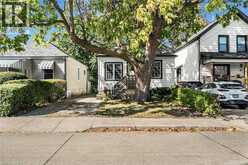 29 WEXFORD Avenue N | Hamilton Ontario | Slide Image Four