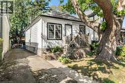 29 WEXFORD Avenue N | Hamilton Ontario | Slide Image Five