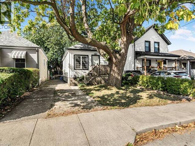 29 WEXFORD Avenue N Hamilton Ontario, L8H 4M2 - 4 Bedrooms Home For Sale