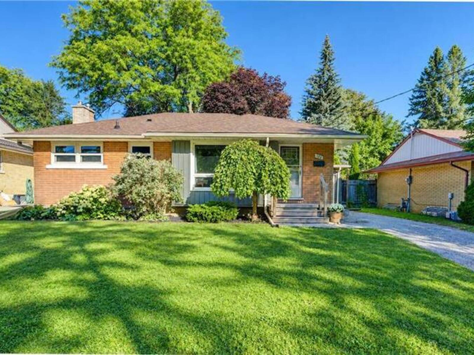 122 BRANDON Avenue, Kitchener, Ontario N2M 2J5
