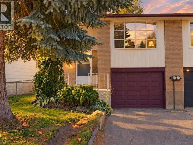 427 LAWRENCE Avenue Kitchener Ontario, N2M 1Y7 - 3 Bedrooms Home For Sale