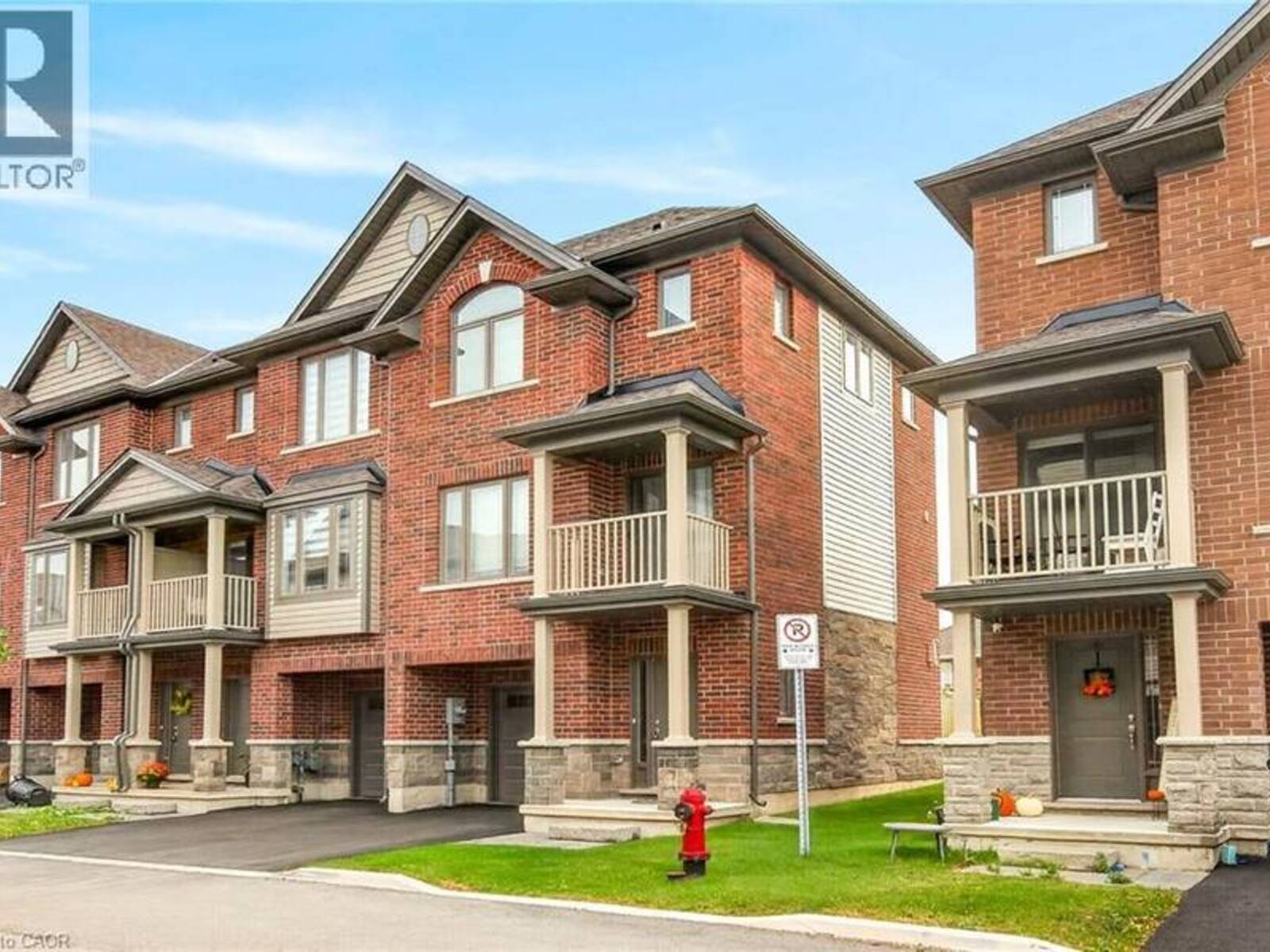19 PICARDY Drive Unit# 51, Hamilton, Ontario L8J 0M7