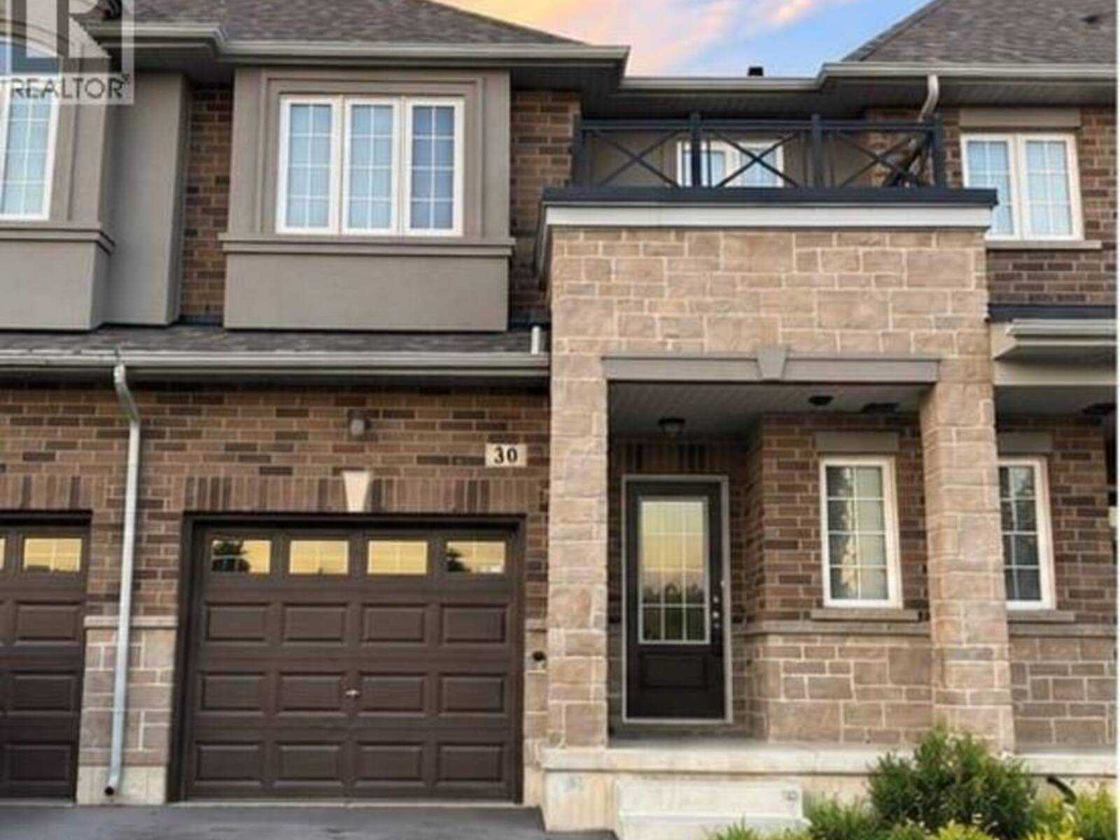 30 LINDEN PARK Lane, Hamilton, Ontario L9A 1Y3