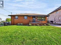 38 DEERHURST Road Hamilton Ontario, L8E 2E4