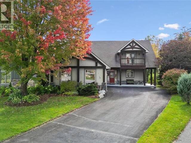 15 BREAKWATER Court Gravenhurst Ontario, P1P 0A1 - 3 Bedrooms Home For Sale