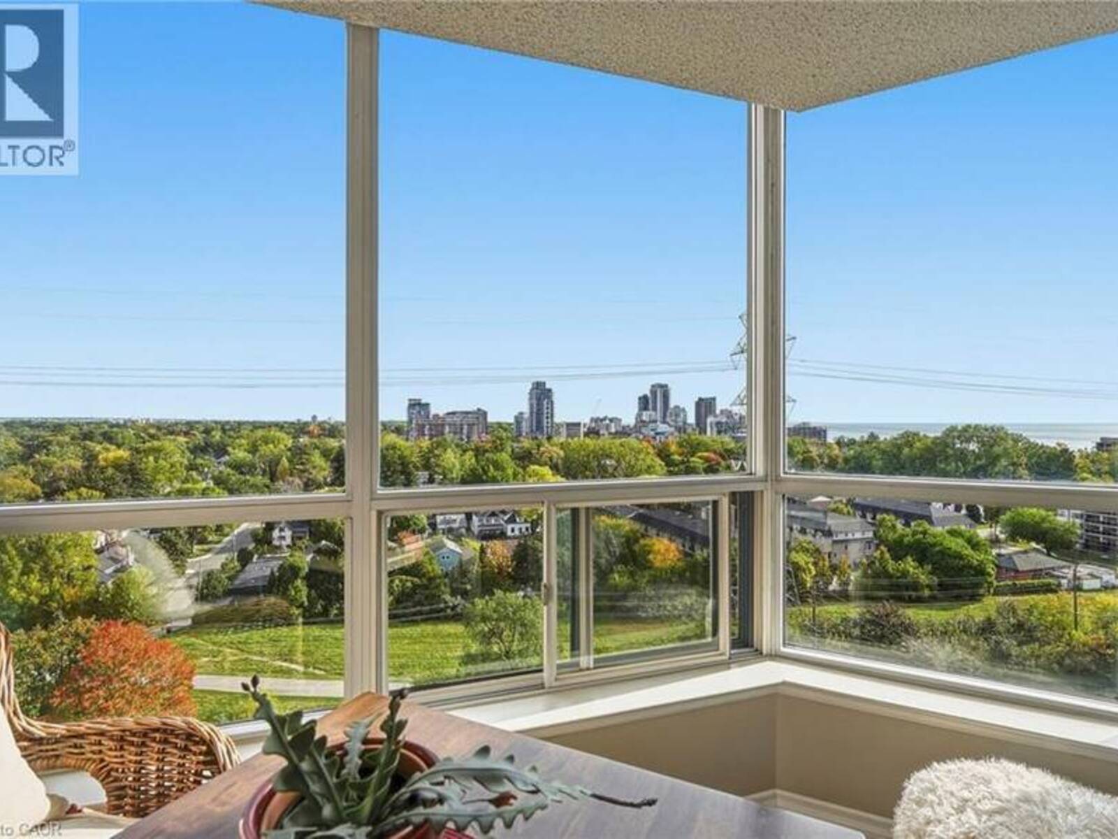 1276 MAPLE CROSSING Boulevard Unit# 1406, Burlington, Ontario L7S 2J9