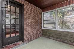 2104 EMERALD Crescent | Burlington Ontario | Slide Image Thirteen