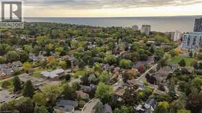 2104 EMERALD Crescent | Burlington Ontario | Slide Image Two