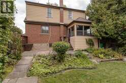 2104 EMERALD Crescent | Burlington Ontario | Slide Image Three