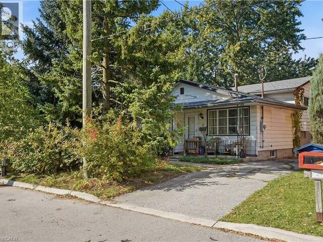 12 HILL Street Kitchener Ontario, N2H 5T1 - 3 Bedrooms Home For Sale