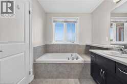 8 LAKELAWN Road Unit# 22 | Grimsby Ontario | Slide Image Thirty-seven