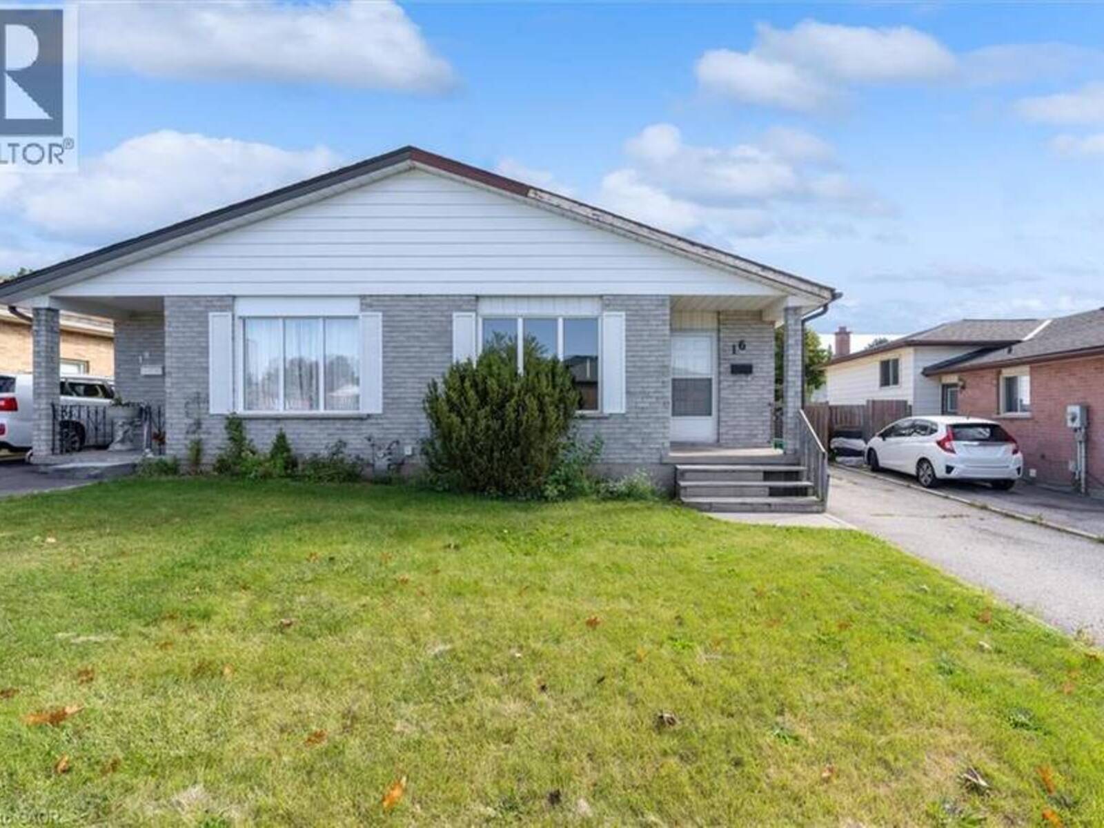 16 CRYSTAL Court, Cambridge, Ontario N1R 7T2