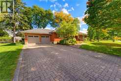 33 JACKSON Crescent | Listowel Ontario | Slide Image Eleven