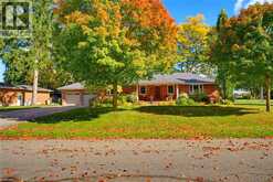 33 JACKSON Crescent | Listowel Ontario | Slide Image Ten