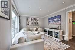 2387 LIONSTONE Drive | Oakville Ontario | Slide Image Thirteen
