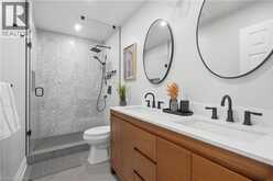 5230 ROME Crescent | Burlington Ontario | Slide Image Thirty