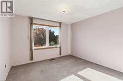 3097 AUTUMN HILL Crescent | Burlington Ontario | Slide Image Ten