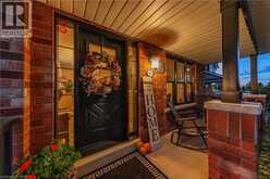 6 MATHEWS Court | Brantford Ontario | Slide Image Nine