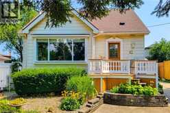 42 LAKE Avenue N | Hamilton Ontario | Slide Image One
