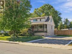 346 HAWKRIDGE Avenue Hamilton Ontario, L9C 3L4