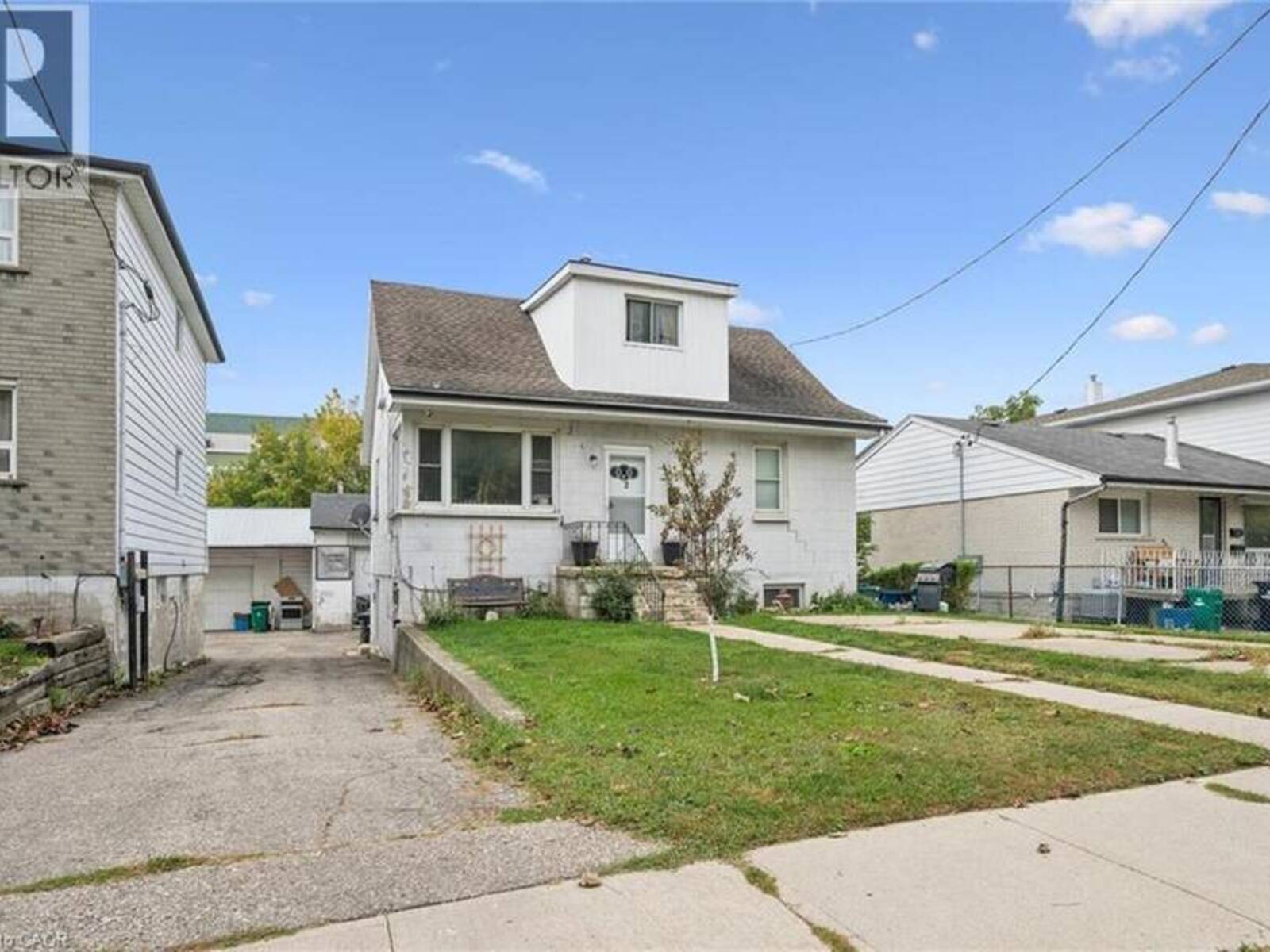 34 JAFFRAY Street, Cambridge, Ontario N1R 3H9