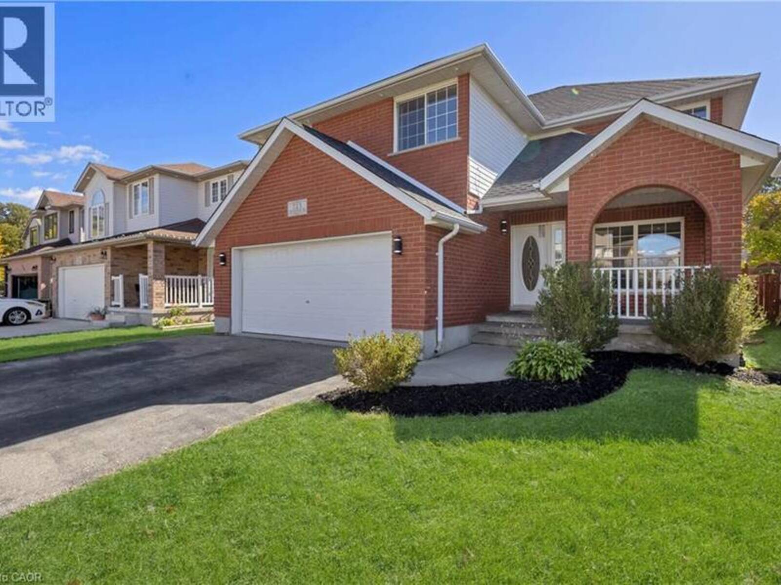 723 CHESAPEAKE Drive, Waterloo, Ontario N2K 4G4