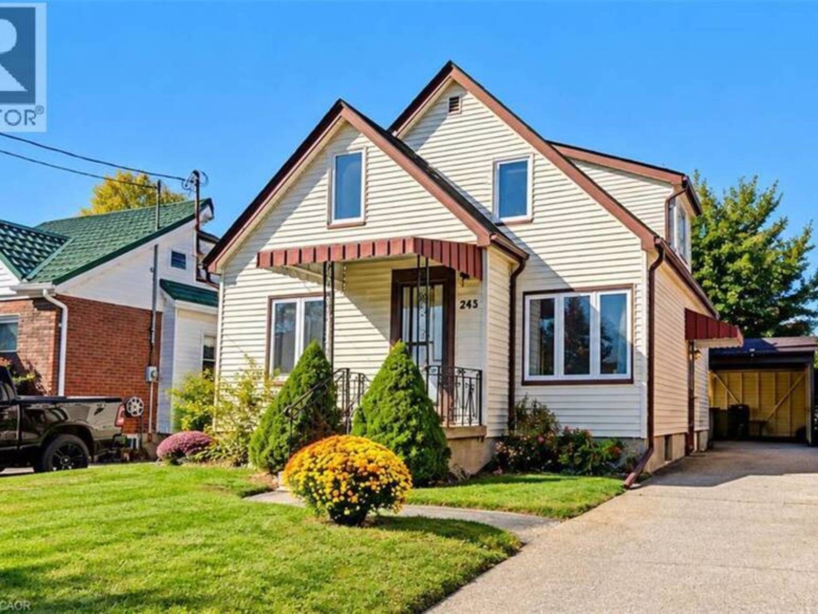 243 EDWIN Street, Kitchener, Ontario N2H 4P3