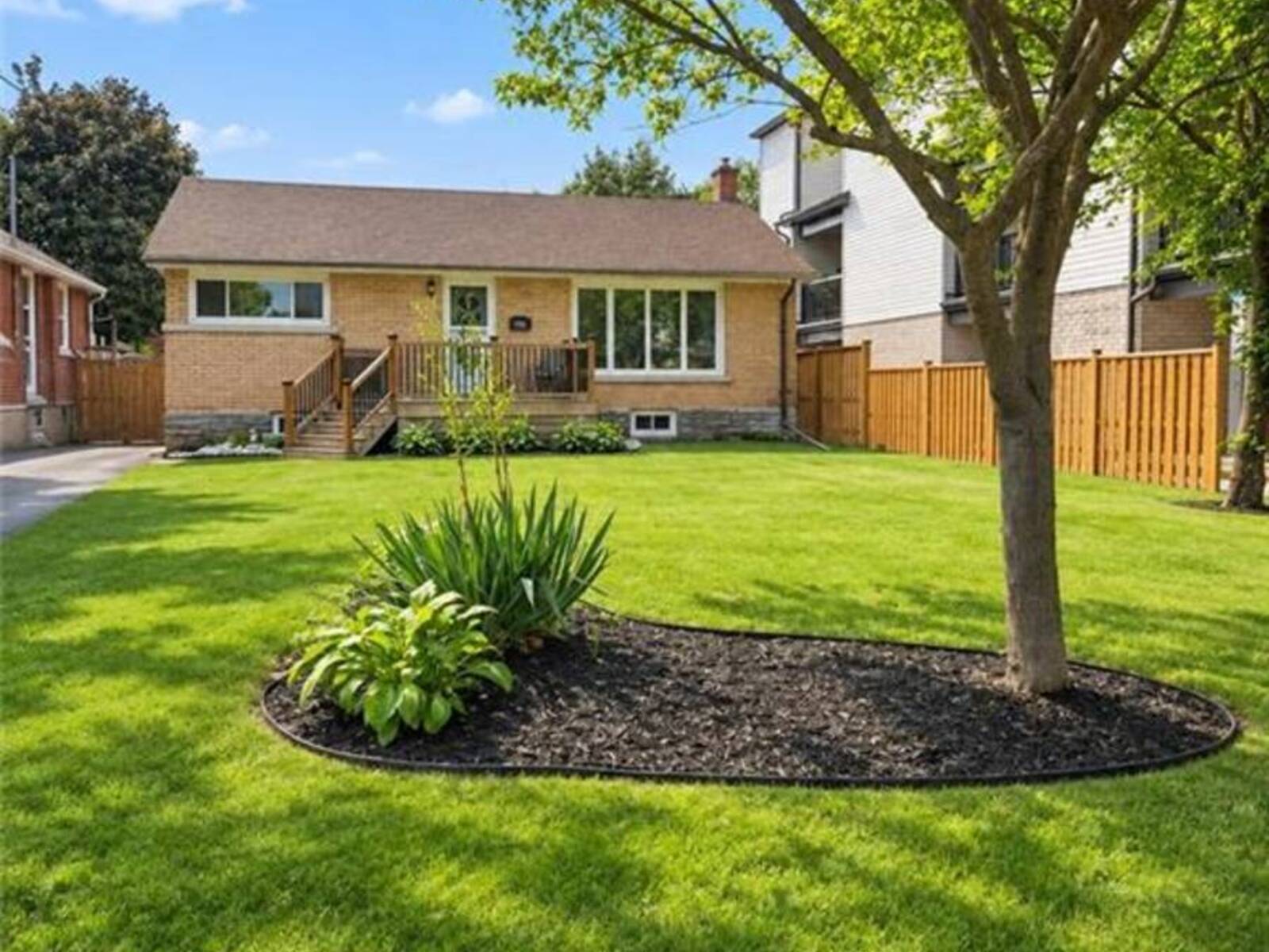 195 BELLEVIEW Avenue, Kitchener, Ontario N2B 1G6
