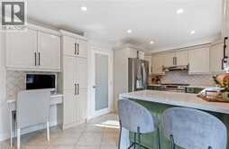 467 HEDGEROW Lane | Oakville Ontario | Slide Image Ten