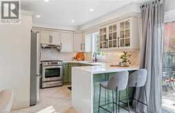 467 HEDGEROW Lane | Oakville Ontario | Slide Image Twelve