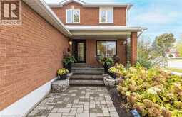 467 HEDGEROW Lane | Oakville Ontario | Slide Image Three