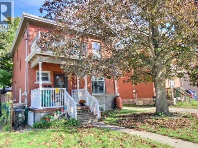 223 WATER Street N Cambridge Ontario, N1R 3B9 - 4 Bedrooms Home For Sale
