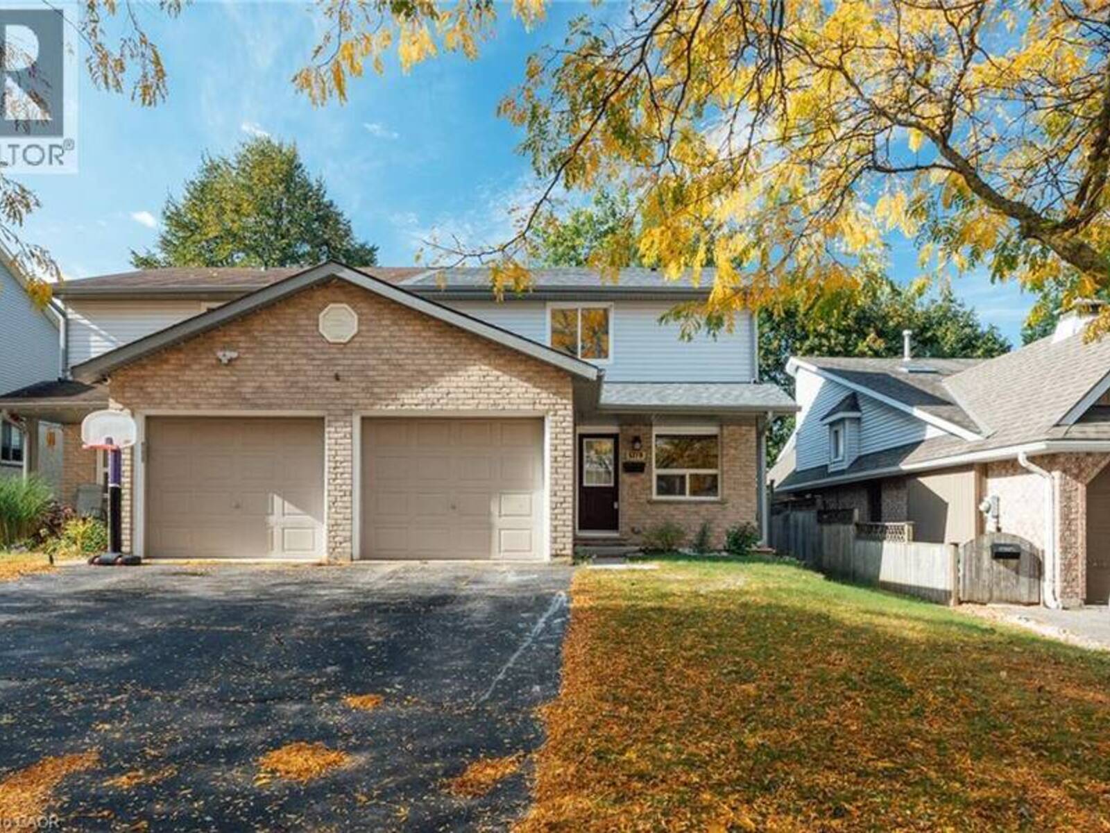 537B BARWICK Crescent, Waterloo, Ontario N2K 3P4