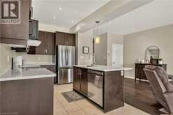 370 STONEHENGE Drive Unit# 8 | Ancaster Ontario | Slide Image Twelve
