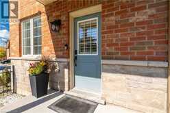11 STOCKBRIDGE Gardens Unit# 13 | Hamilton Ontario | Slide Image Three