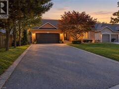 506 REGINA Drive Burlington Ontario, L7S 1L6
